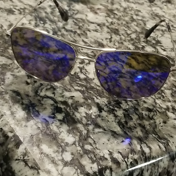 Maui Jim Sunglasses - Picture 8 of 10